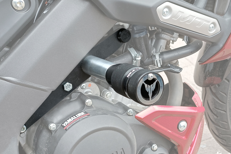 [PYA0325801] SLIDER CHASIS METALGUARD YAMAHA MT15 2023 UP